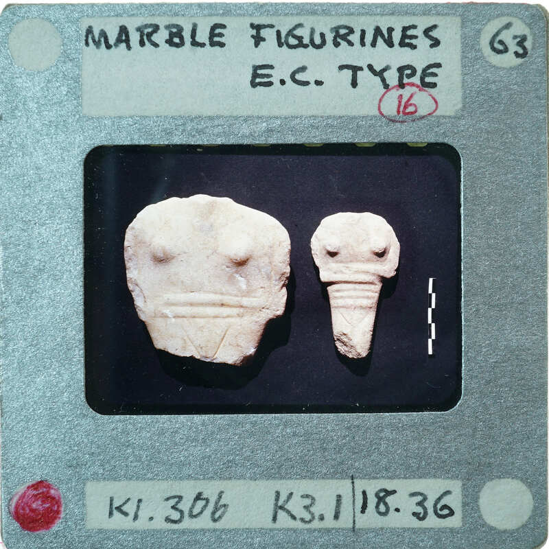 Headless marble figurines from the front, K1.306.