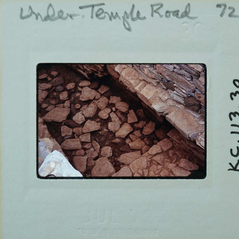 Parallel wall with surface between them.