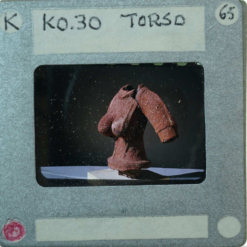 Terracotta statue torso from the 3/4 view K0.30