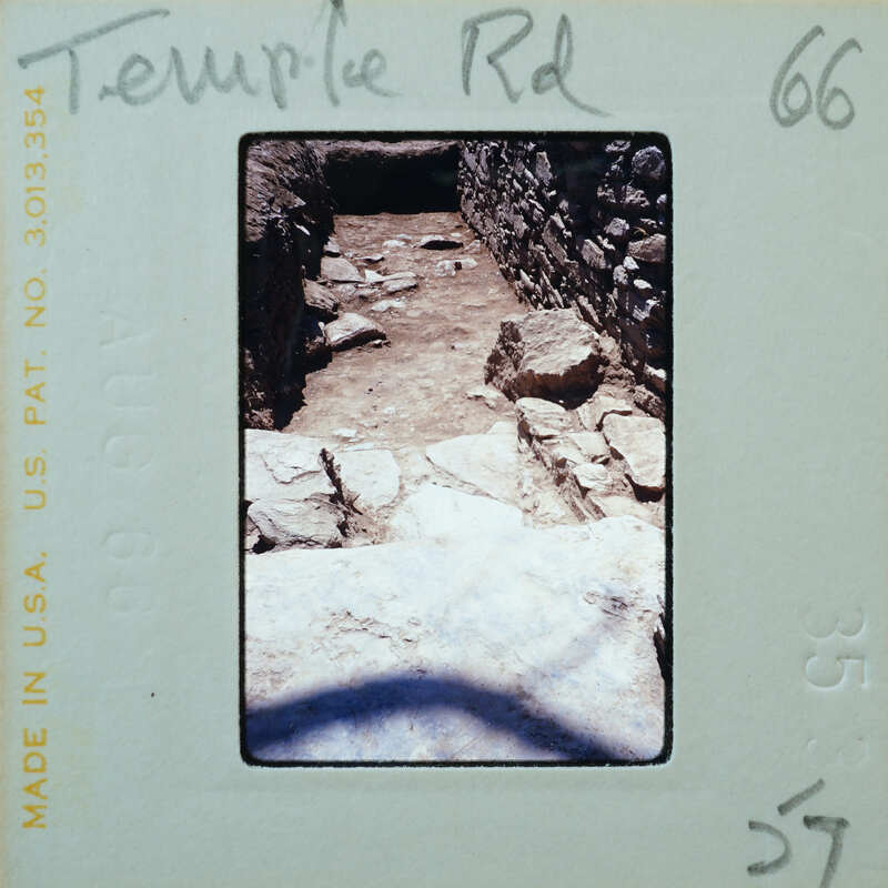 Parallel wall with surface between them.