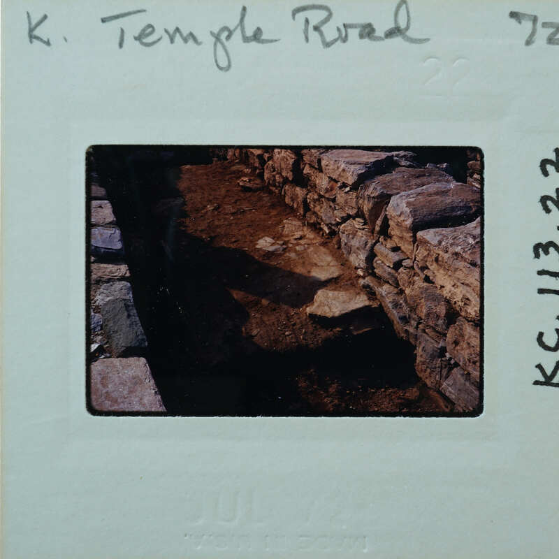 Parallel wall with surface between them.