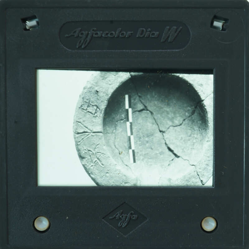 An image displaying an image of a cracked object.