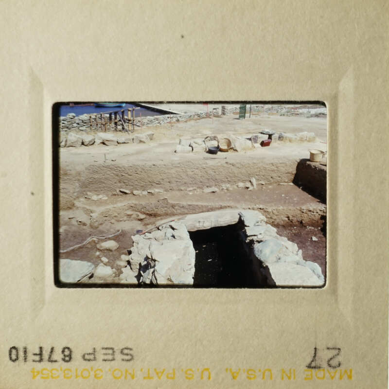 The images show two different scenes, one with ruins and another with a construction site.