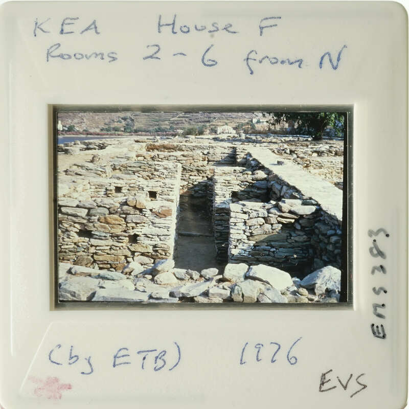 Old stone ruins with vegetation, taken during daytime.